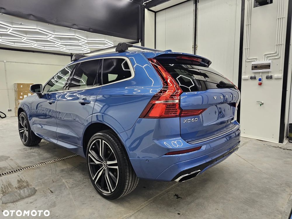 Volvo XC 60 T6 AWD Geartronic Momentum - 17