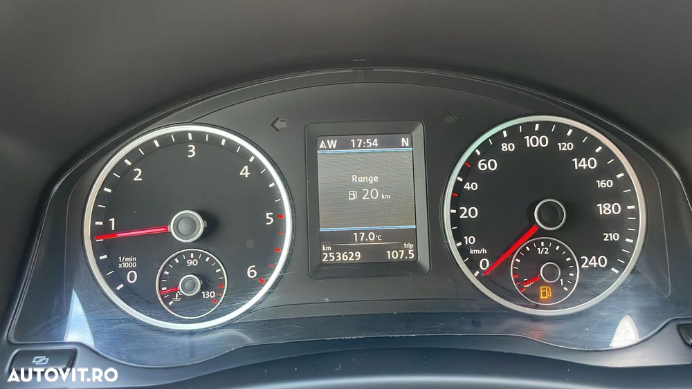 Volkswagen Tiguan - 9