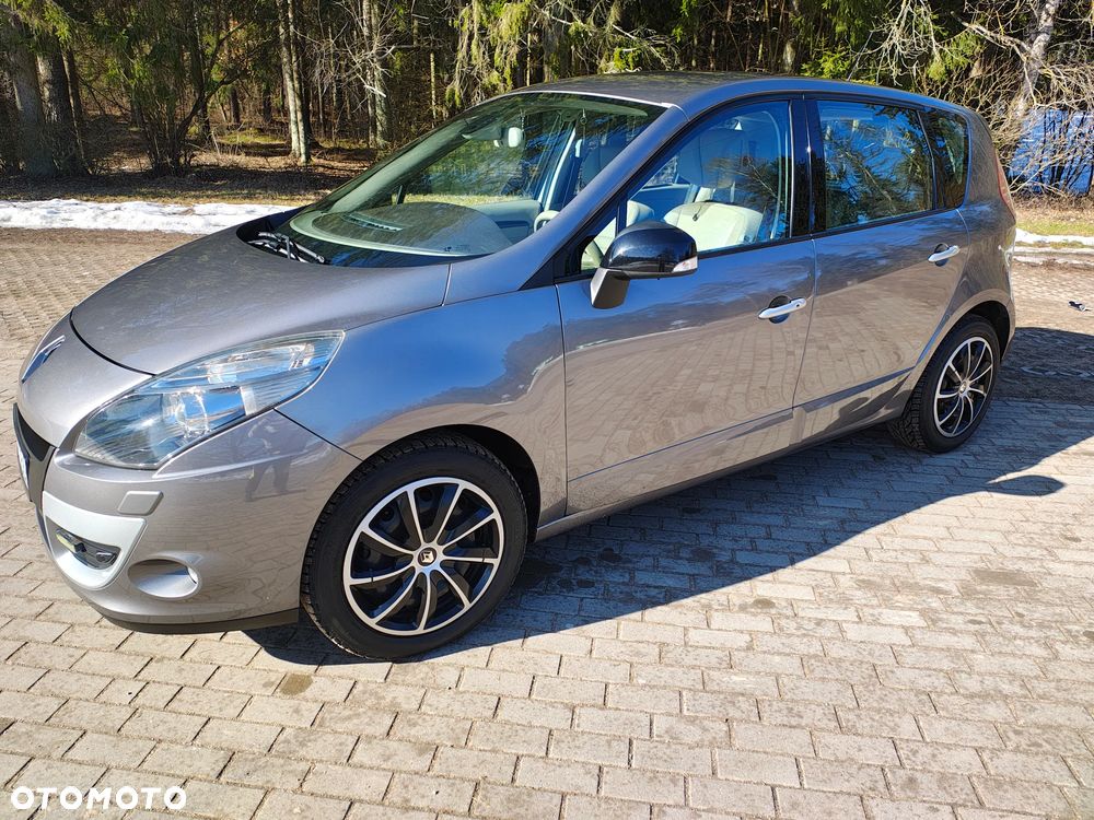 Renault Scenic 2.0 16V Privilege X-Tronic CVT - 9