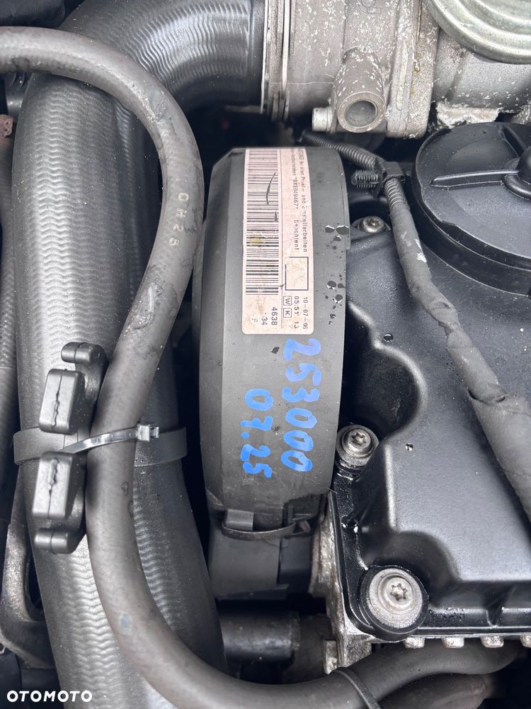 Volkswagen Golf V 1.9 TDI Trendline - 12