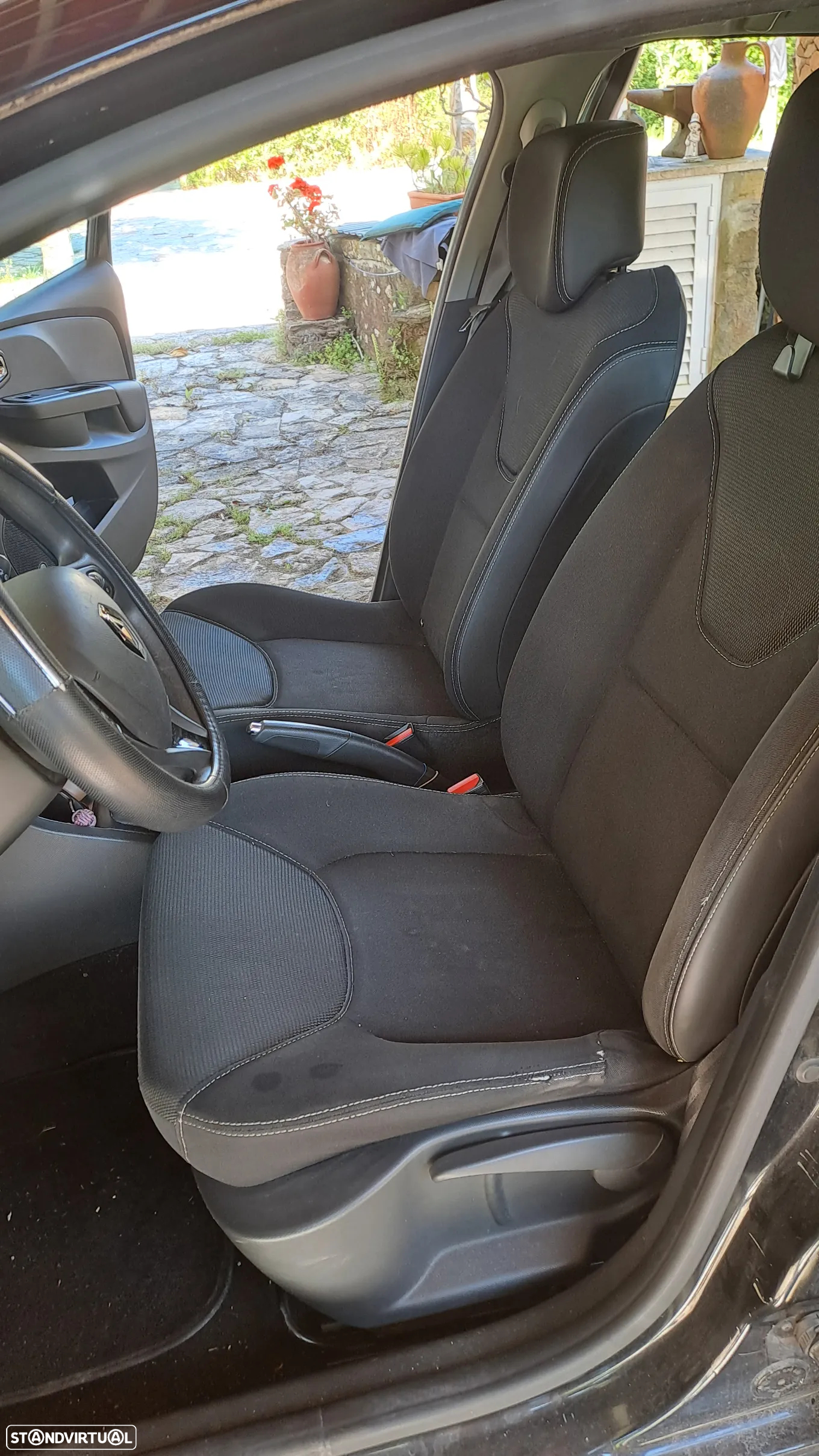 Renault Clio Sport Tourer 1.5 dCi Dynamique S - 8