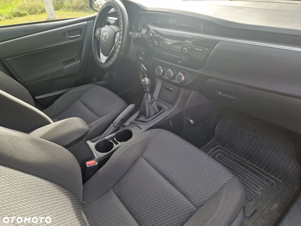 Toyota Corolla - 7