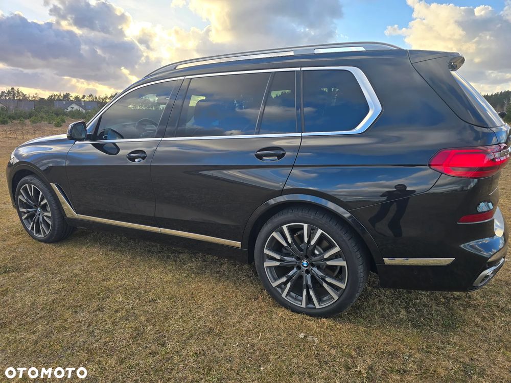 BMW X7 M50i - 4