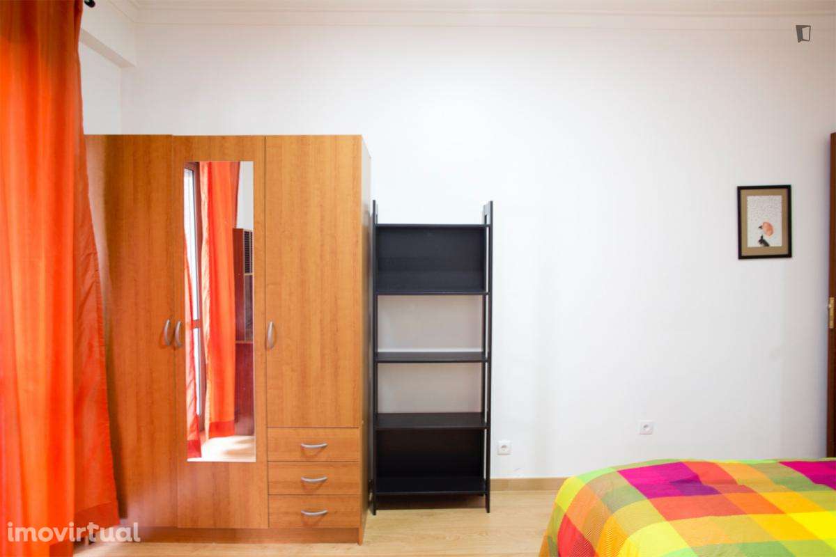 Quarto - localizado em Pontinha Lisbon - Grande imagem: 5/15