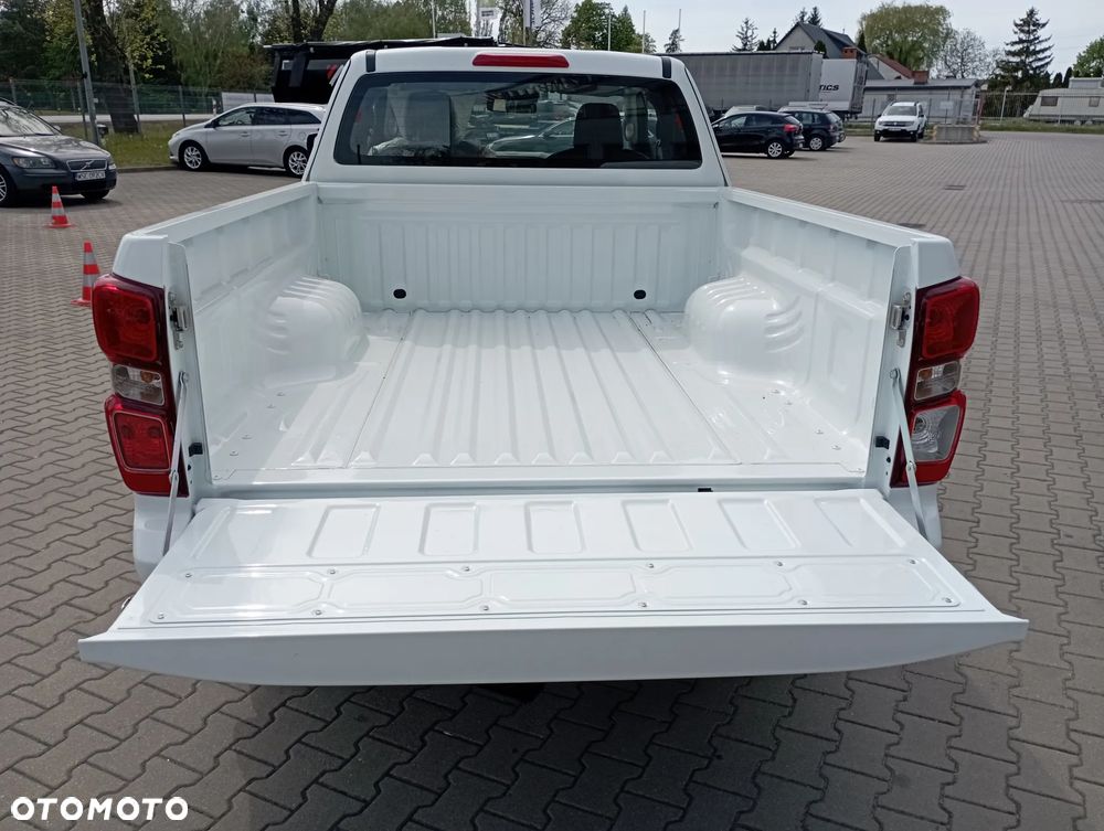 Isuzu D-Max 2.2 EC LS 4WD - 12