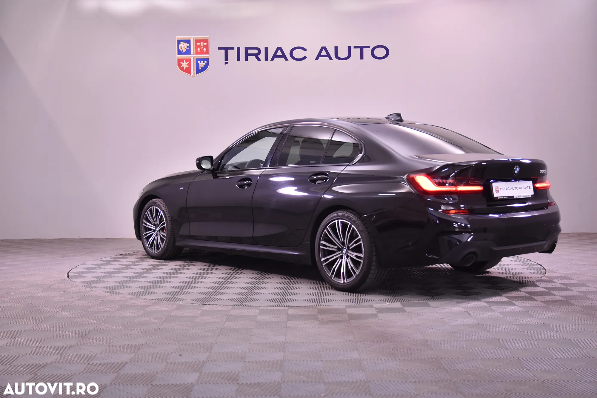 BMW Seria 3 330i AT M Sport - 3