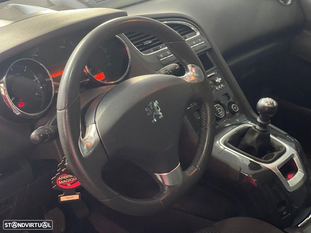 Peugeot 5008 1.6 HDi 7L Allure - 11
