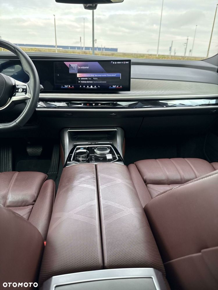 BMW i7 - 29