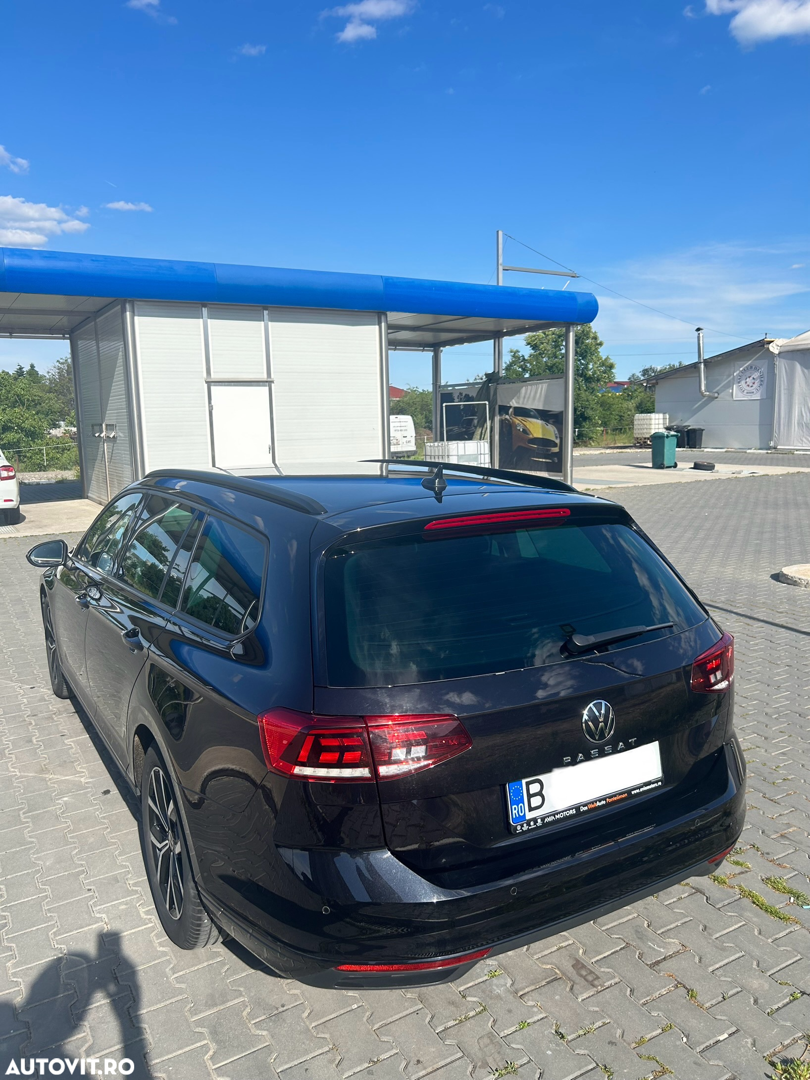 Volkswagen Passat Variant 2.0 TDI DSG Trendline - 12