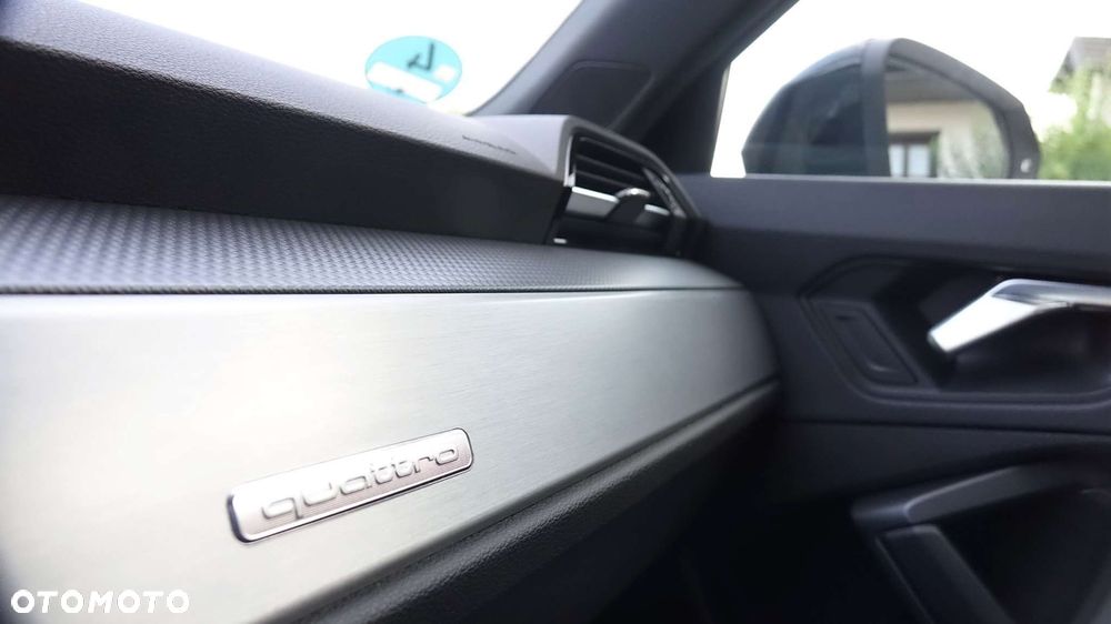 Audi Q3 - 40