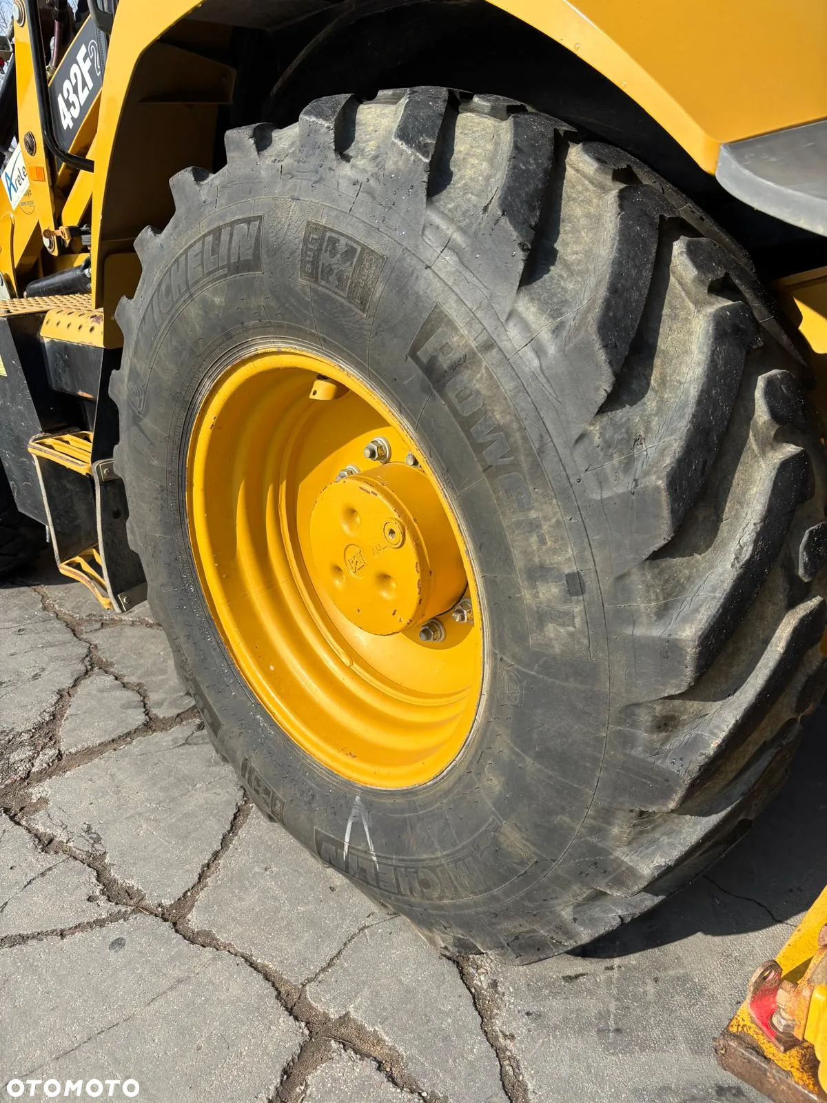 Caterpillar 432 - 11