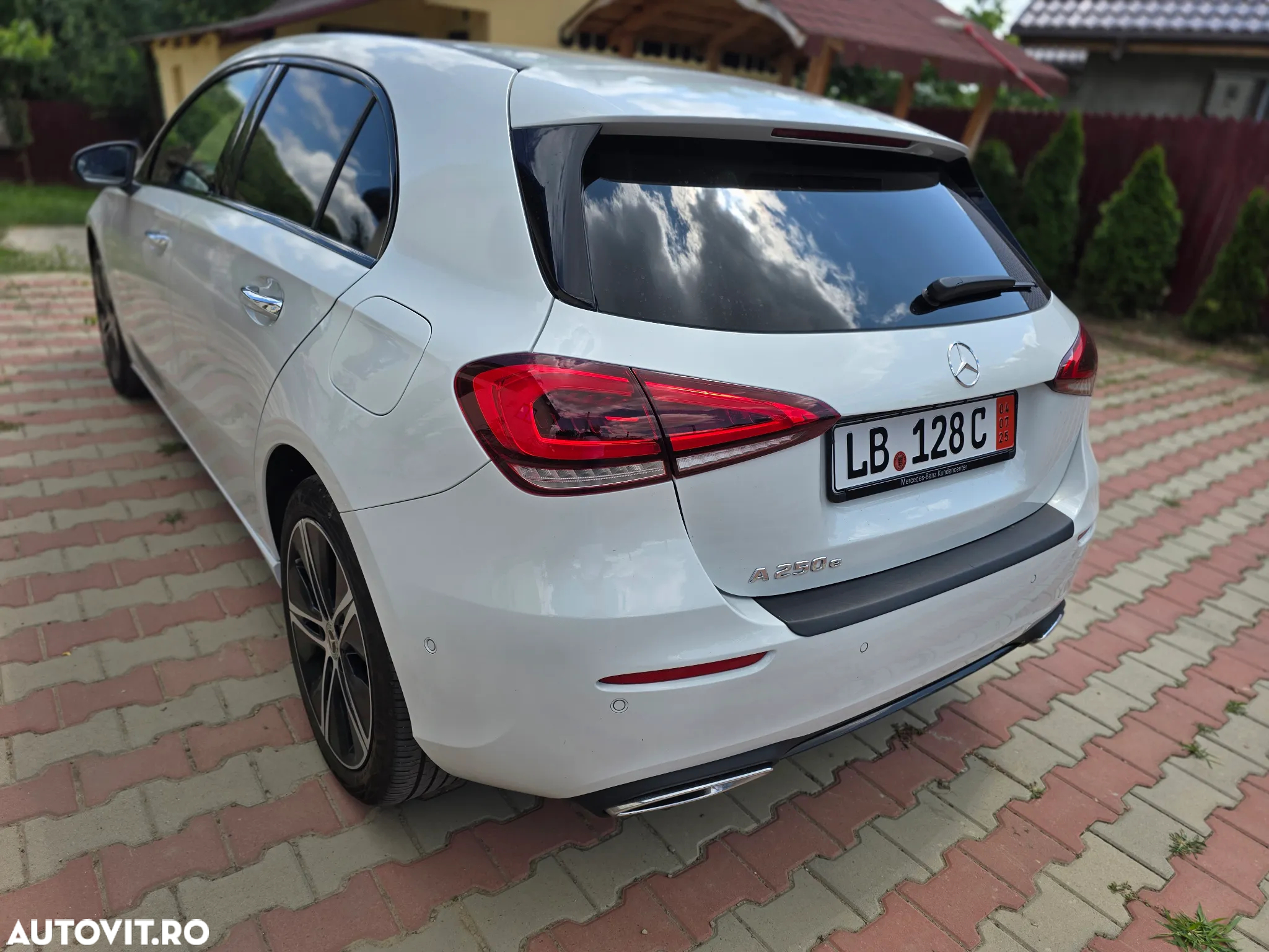 Mercedes-Benz A 250 e 8G-DCT Progressive Advanced - 3