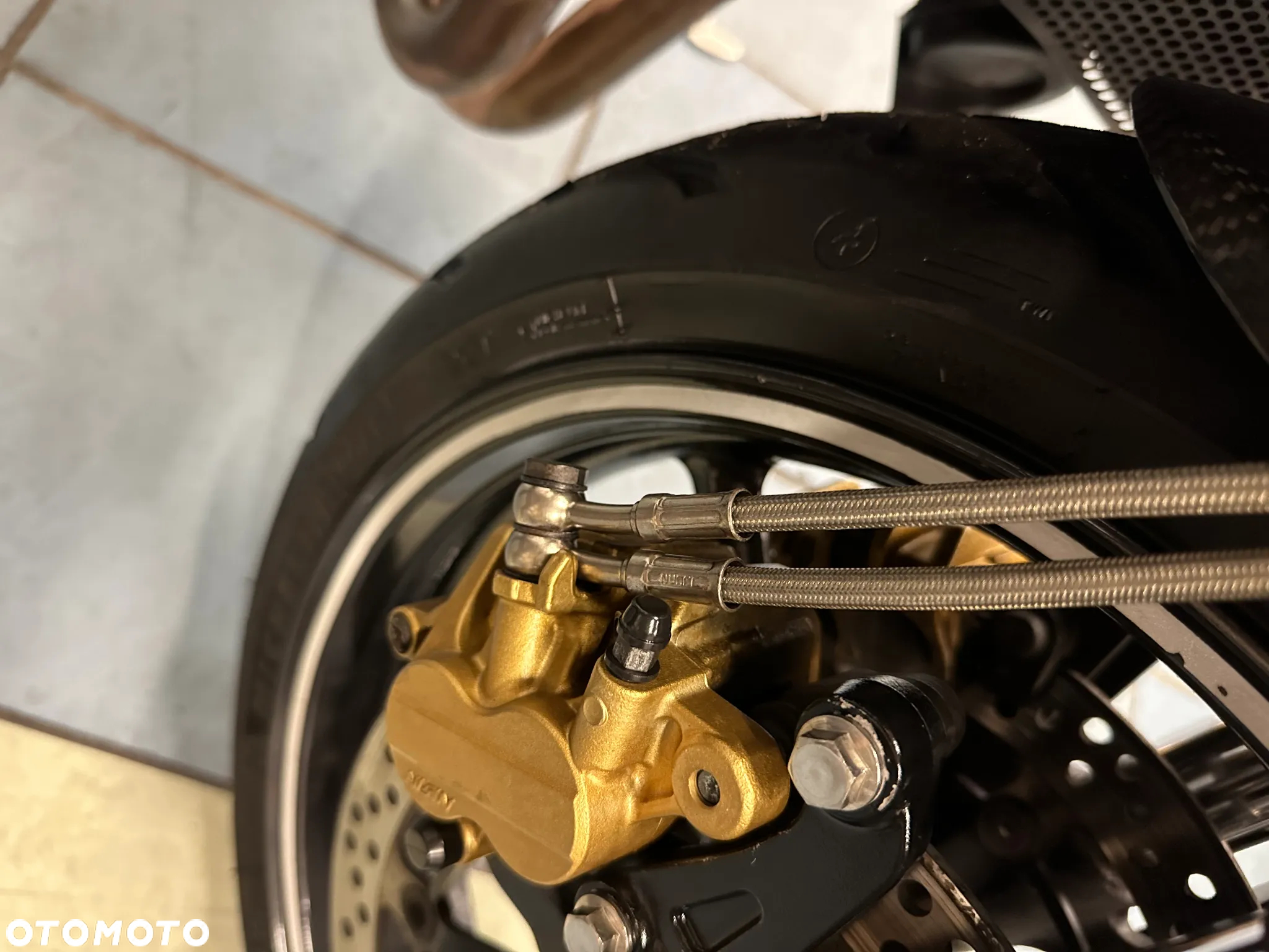 Triumph Street Triple - 37