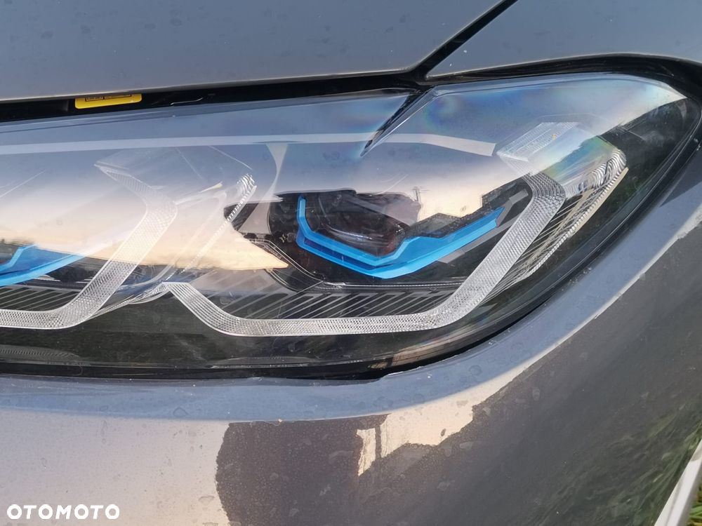 BMW M3 Competition M xDrive - 2