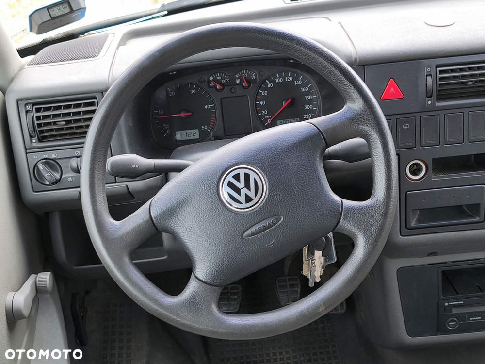 Volkswagen Transporter - 23