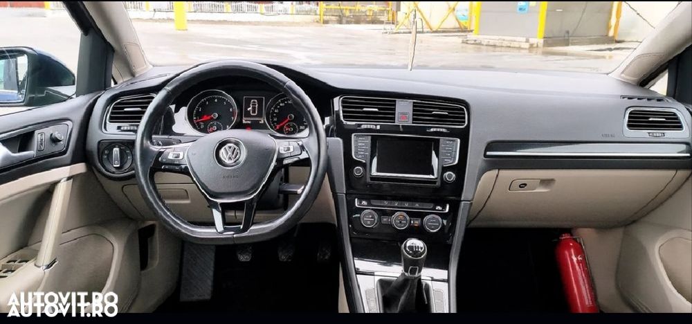 Volkswagen Golf 1.4 TSI BMT Highline - 8