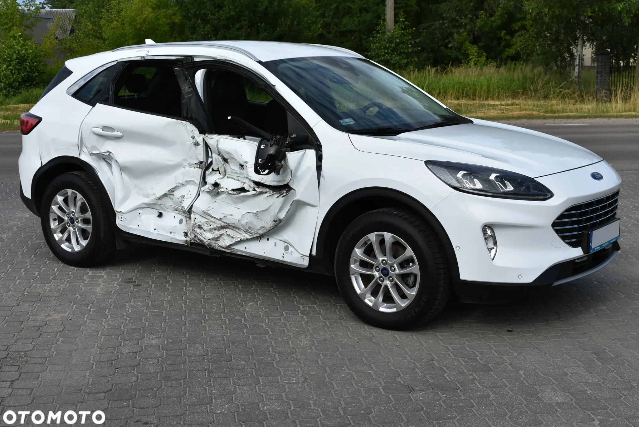 Ford Kuga 2.5 FHEV AWD Titanium - 10