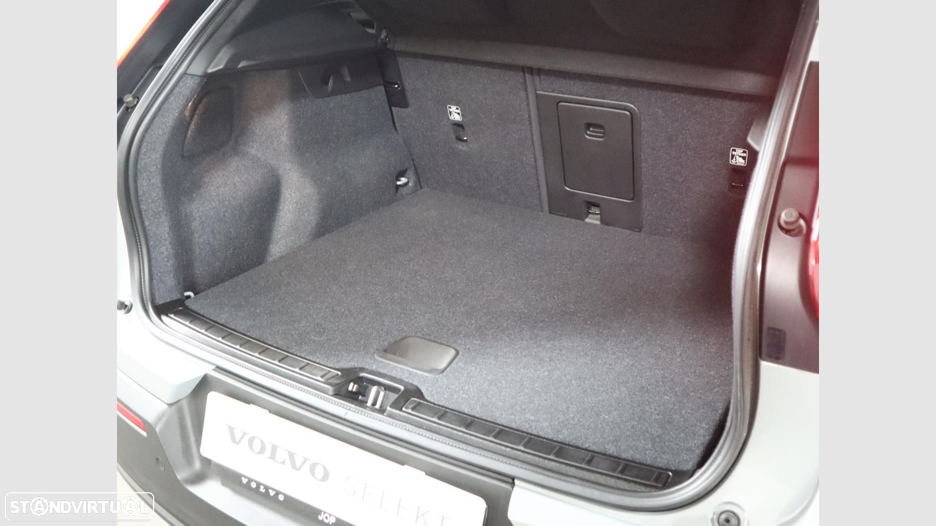 Volvo XC 40 Recharge Extended Range Core - 6
