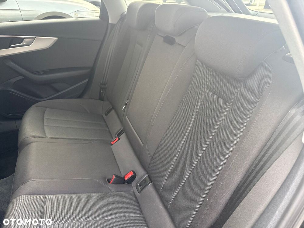 Audi A4 Avant 35 TFSI mHEV S tronic - 20