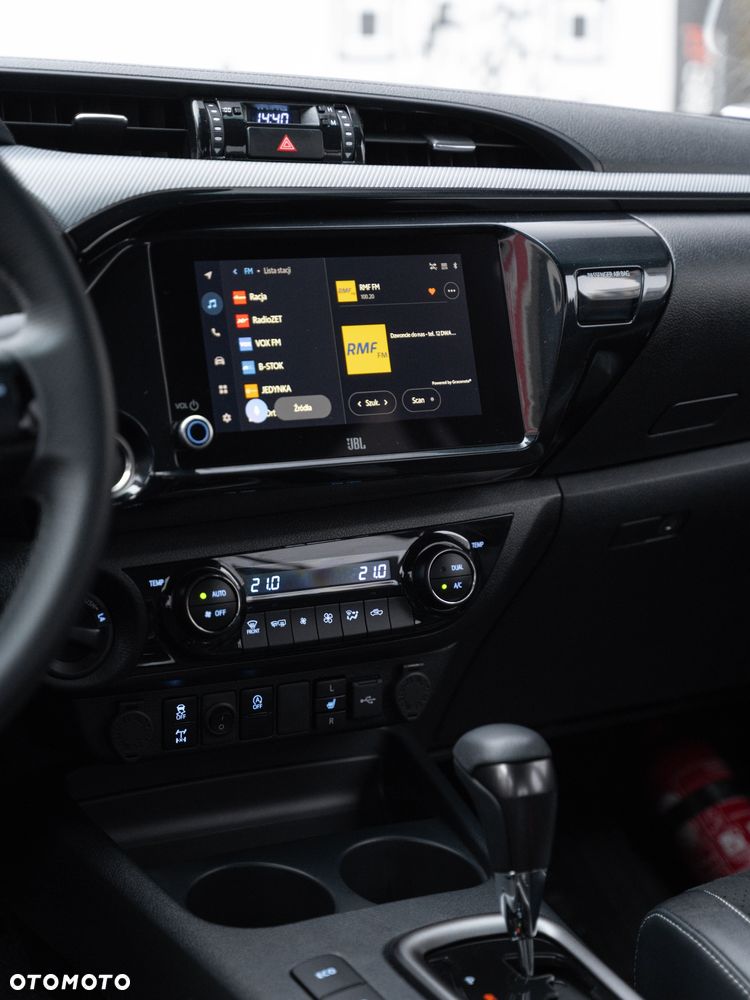 Toyota Hilux 2.8 D-4D Double Cab GR Sport II 4x4 - 21