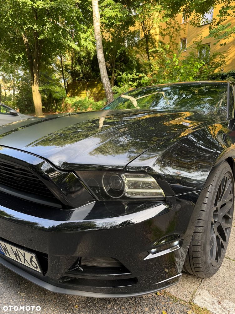 Ford Mustang 5.0 V8 GT - 8
