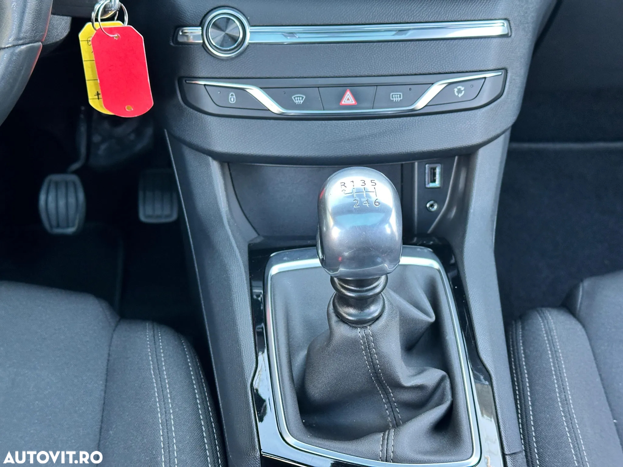 Peugeot 308 SW BlueHDi 120 Stop & Start Business-Line - 7