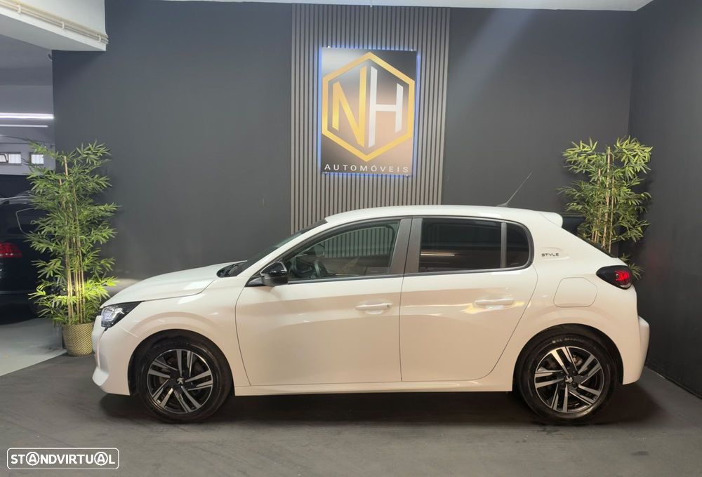 Peugeot 208 2023 photo 3