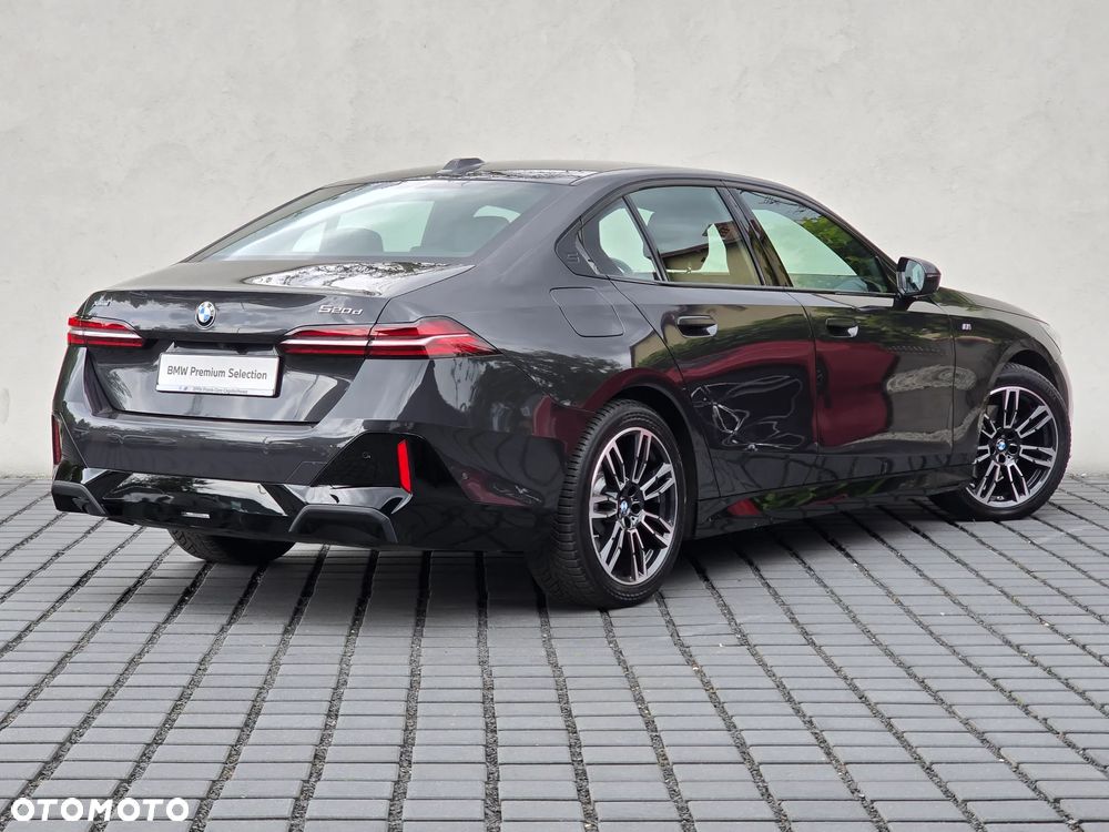BMW Seria 5 520d xDrive mHEV M Sport - 4