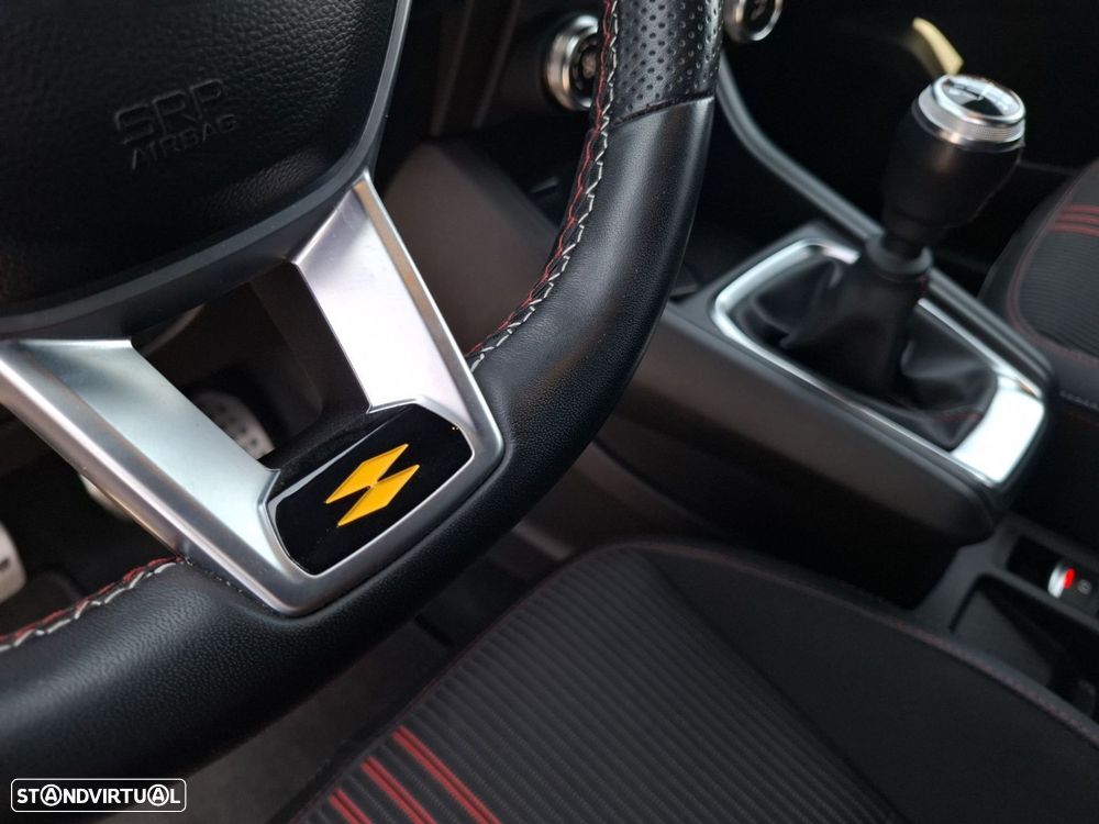 Renault Captur 1.0 TCe RS Line - 25