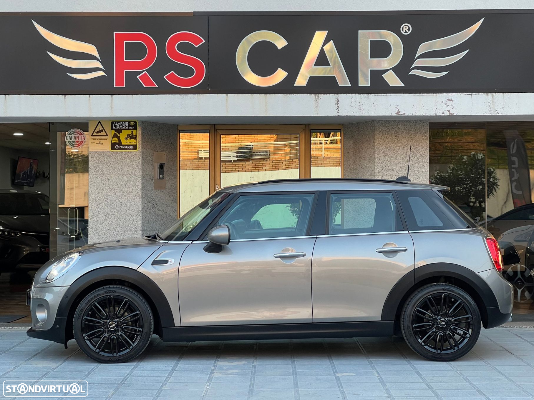 MINI 5 Portas Cooper D - 5