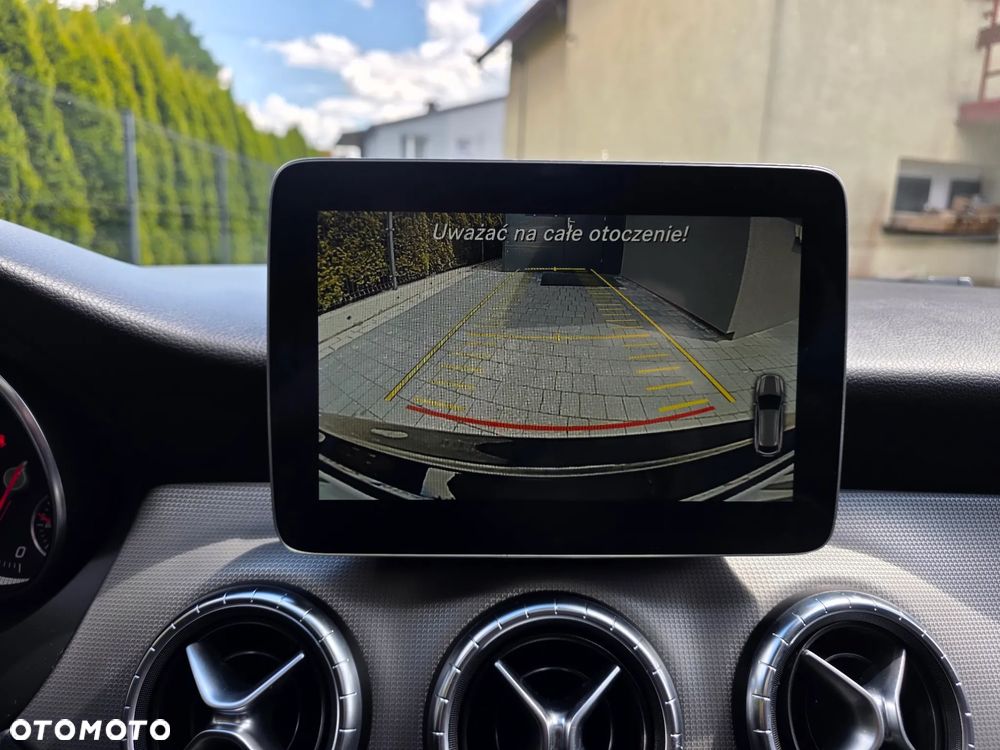 Mercedes-Benz CLA 200 - 17