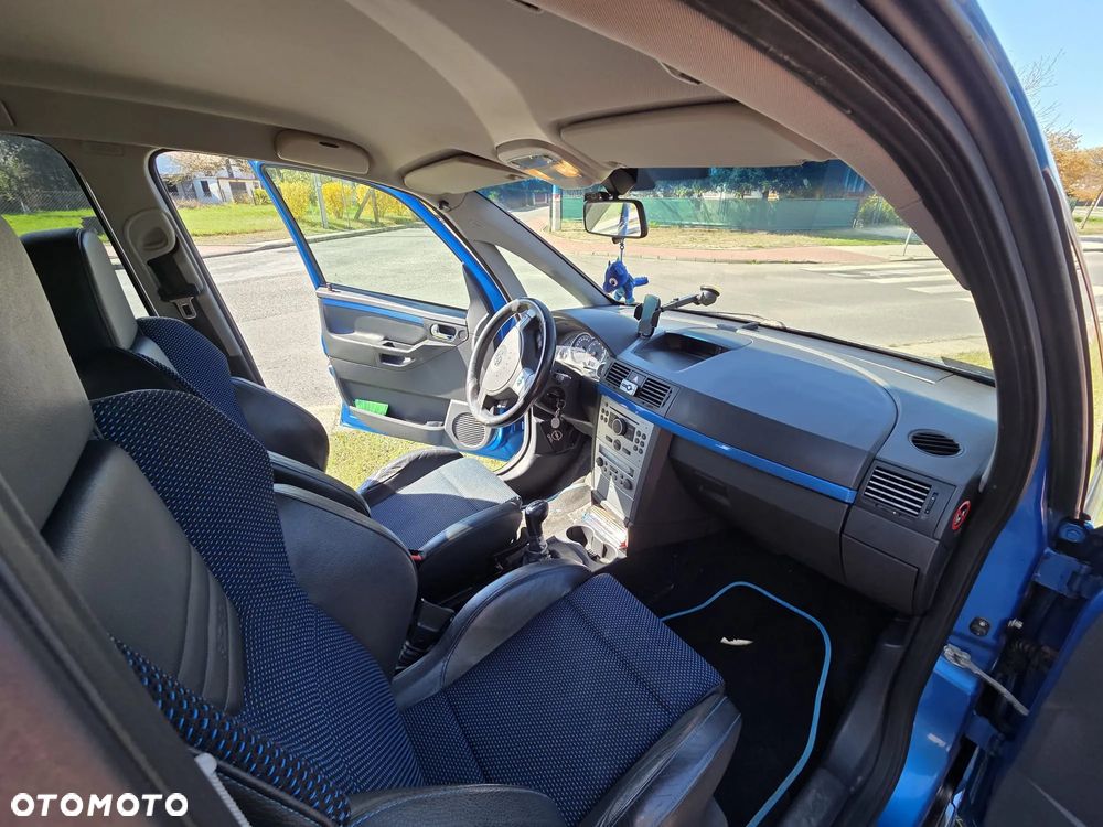 Opel Meriva 1.6 Turbo OPC - 3