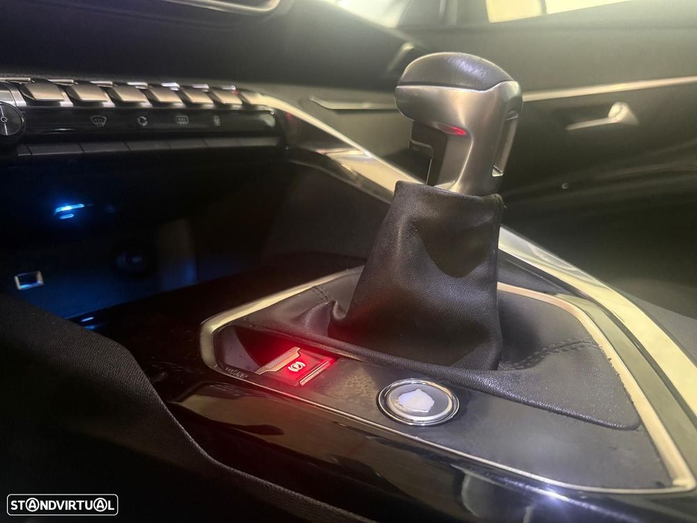 Peugeot 5008 1.6 BlueHDi Allure J18 - 12