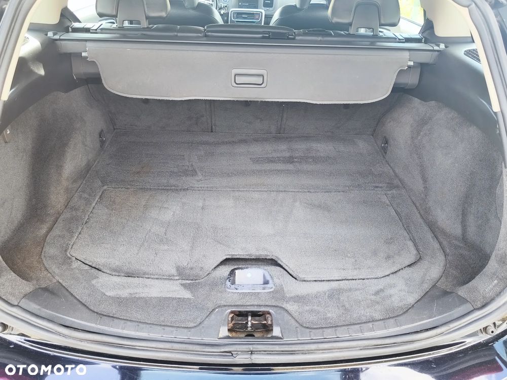 Volvo V60 D3 Geartronic Summum - 16