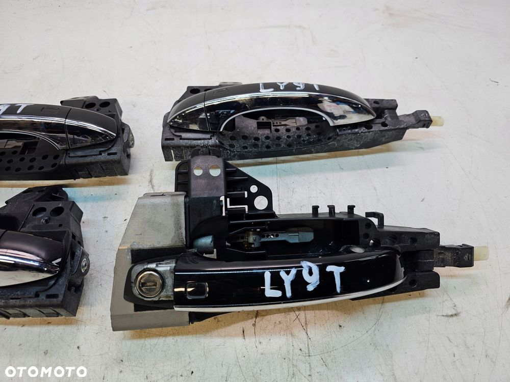 KLAMKI KLAMKA AUDI A6 A7 4H1837885 LY9T LED KEYLESS KOMPLET - 3