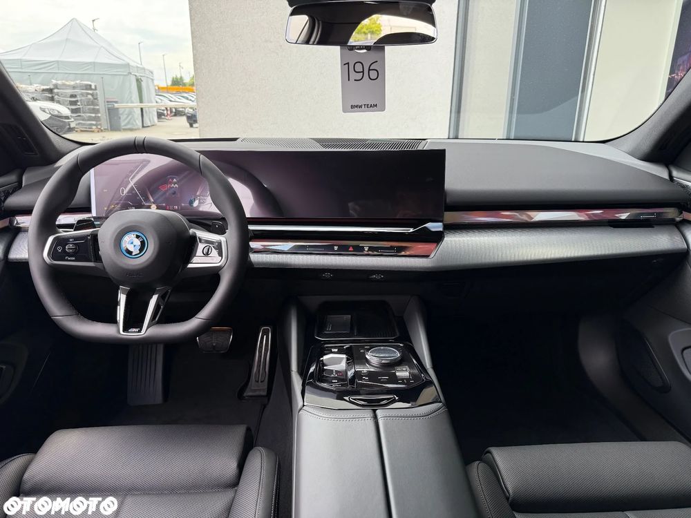 BMW Seria 5 530e xDrive M Sport sport - 14