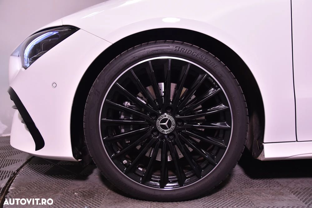 Mercedes-Benz CLA 200 7G-DCT AMG Line - 14