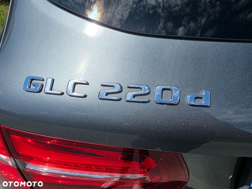 Mercedes-Benz GLC - 14