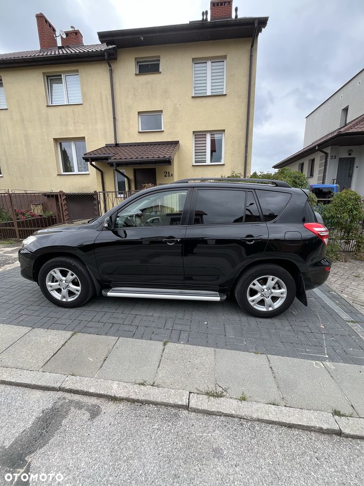 Toyota RAV4 - 4