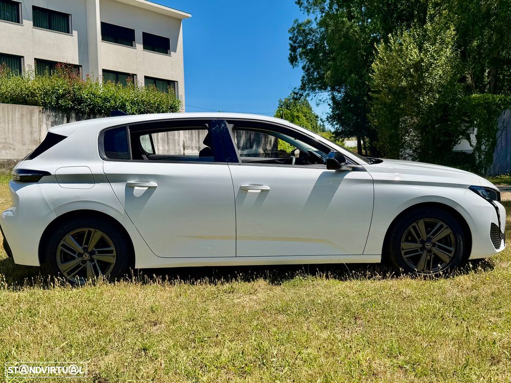 Peugeot 308 1.2 PureTech Allure Pack - 26