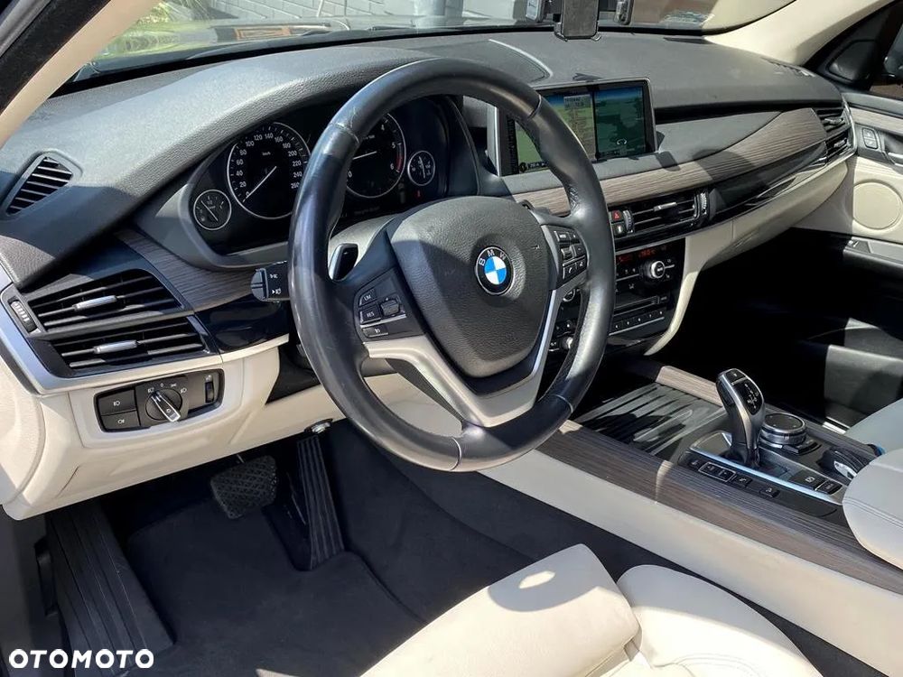 BMW X5 xDrive30d - 22