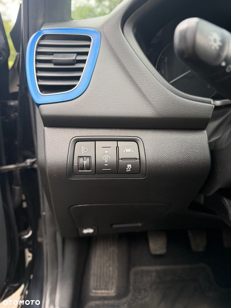 Hyundai i20 blue 1.2 Style - 9