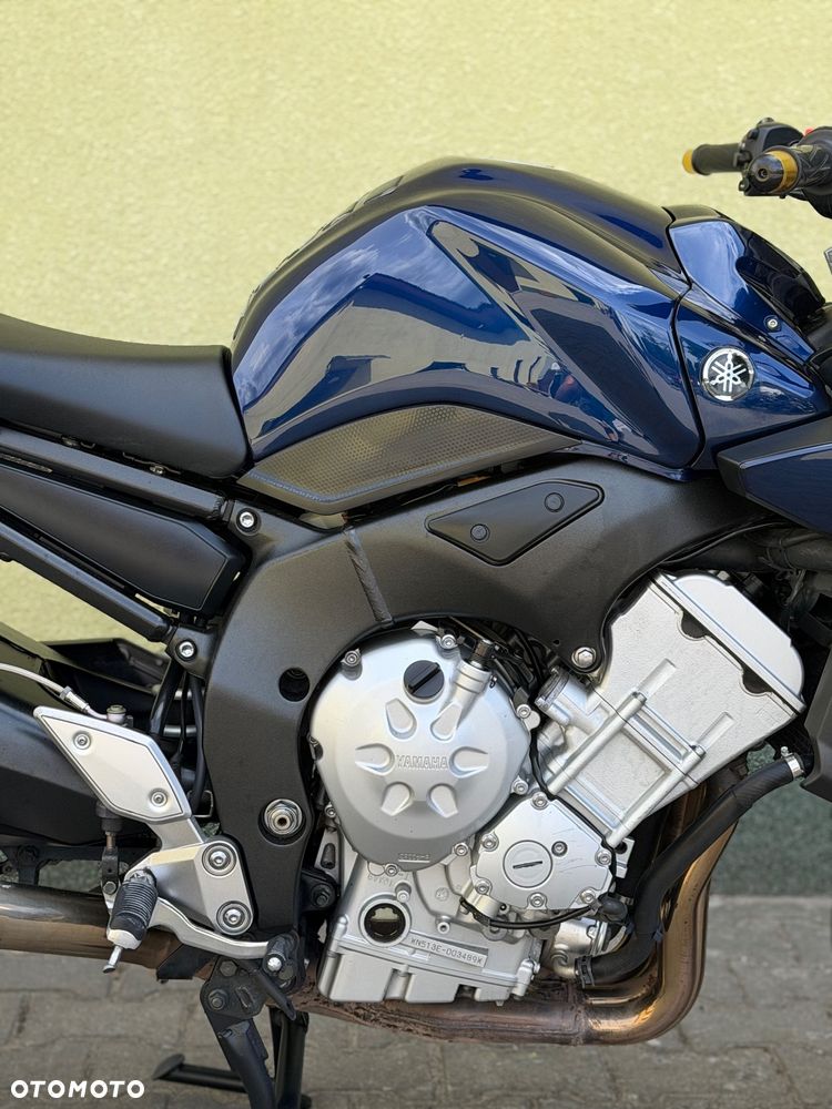 Yamaha FZ - 8