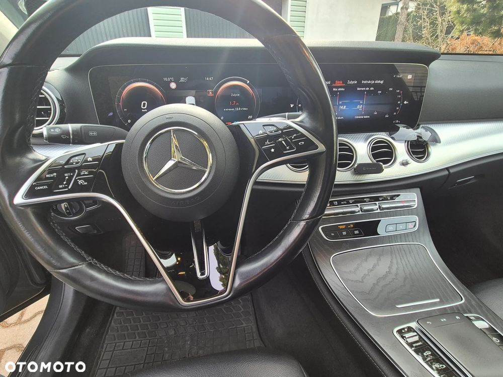 Mercedes-Benz Klasa E 200 4-Matic - 20
