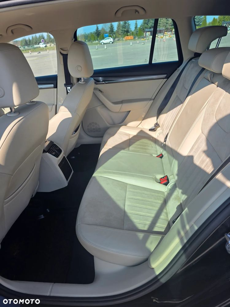 Skoda Octavia 2.0 TDI 4x4 Style DSG - 14