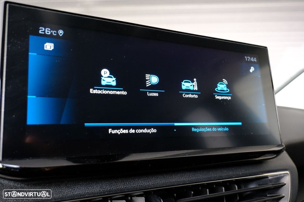 Peugeot 3008 1.2 PureTech Allure Pack - 32