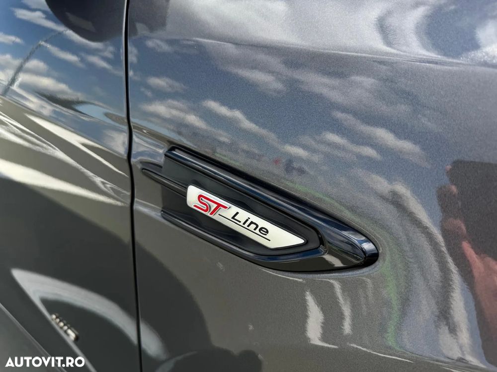 Ford Kuga 2.0 TDCi 4WD Powershift ST-Line - 29