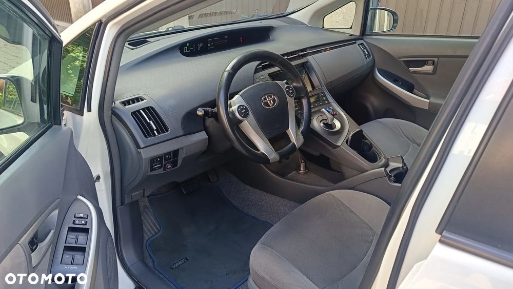 Toyota Prius 1.8 HSD Active - 4