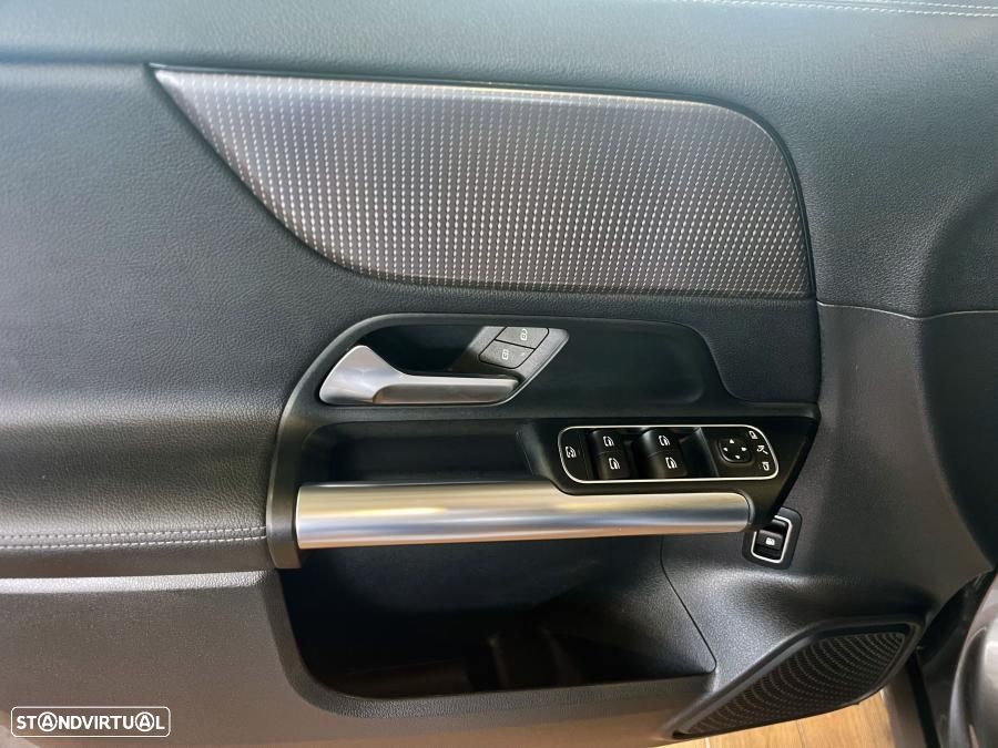 Mercedes-Benz GLA 250 e 8G-DCT Progressive - 28