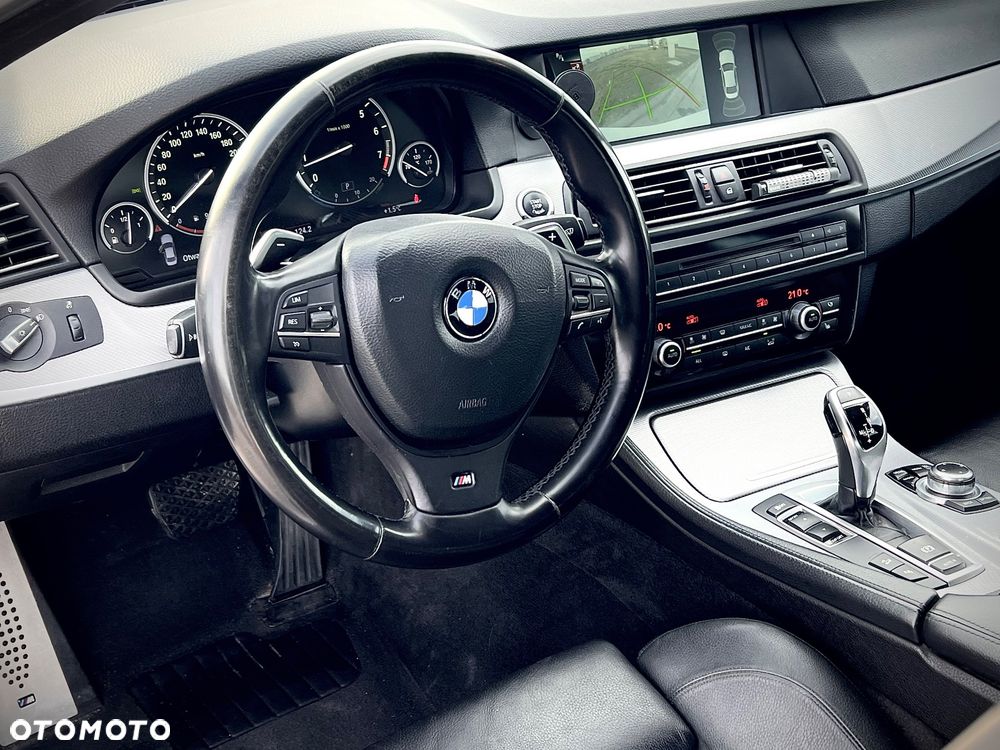 BMW Seria 5 528i xDrive - 11